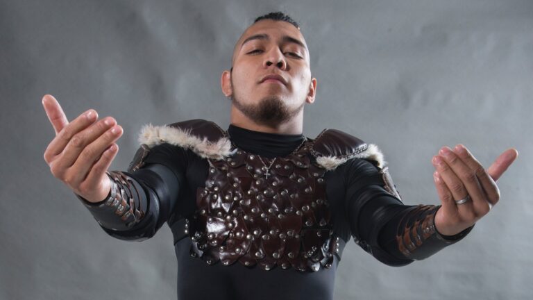 Lack Of U.S Visa Preventing Vikingo From Coming To AEW