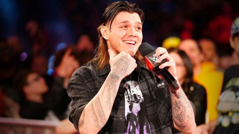 Dominik Mysterio Denies Rumours That WWE Pipe In His Boos On TV