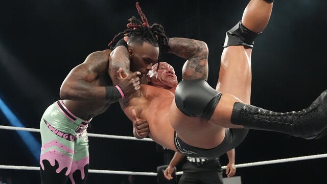 Randy Orton Says He’s Had A Couple Of Talks With Je’Von Evans About Not Doing Everything Every Night In WWE