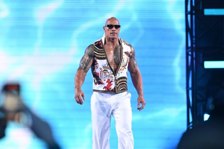 Those In WWE Reportedly Deny The Rock Is On The Phone To Randy Orton On SmackDown